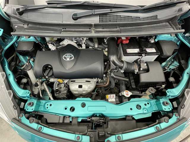 トヨタ シエンタ ファンベースG クエロ 滋賀県 2020(令2)年 3.6万km ブラックマイカ/ラディアントグリーンメタリック 2トーン 禁煙車/純正9型ナビ/（CD/DVD/Bluetooth/フルセグTV)/パノラミックビューモニター/ビルトインETC/前方ドラレコ/両側パワースライドドア/ハーフレザーシート/クリアランスソナー/LEDヘッドライト/オートライト/トヨタセーフティセンス/　・オートハイビーム/　・プリクラッシュセーフティ/　・レーンディパーチャーアラート/　・先行車発進告知機能/プッシュスタート/スマートキー