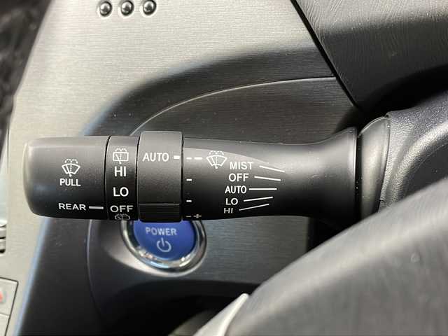 トヨタ プリウス ＰＨＶ G レザーパッケージ 新潟県 2012(平24)年 10.9万km トゥルーブルーマイカメタリック 禁煙車/純正HDDナビ/　(フルセグテレビ/DVD/CD/SD/Bluetooth)/プラグインハイブリッド/エンジンスターター/純正ビルトインETC/社外前方ドライブレコーダー/追従走行クルーズコントロール/前席シートヒーター/レザーシート/運転席パワーシート/革巻きステアリング/ステアリングスイッチ/ウィンカーミラー/LEDオートライト/フォグランプ/バックカメラ/プッシュスタート/スペアキー/純正アルミホイール/保証書/取扱説明書