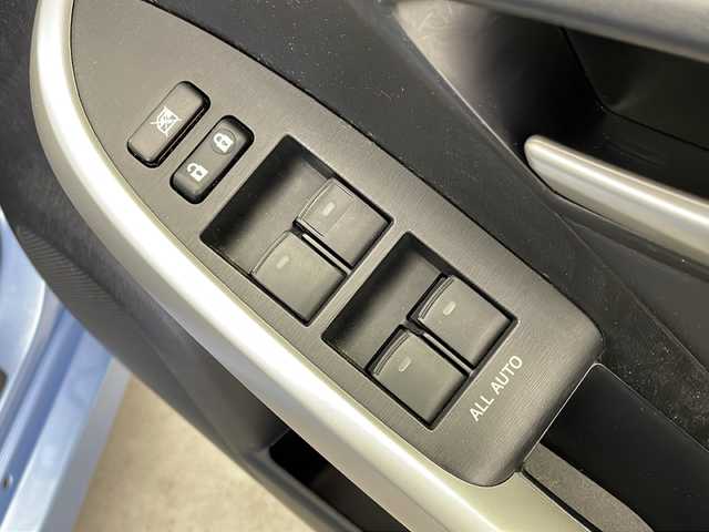 トヨタ プリウス ＰＨＶ G レザーパッケージ 新潟県 2012(平24)年 10.9万km トゥルーブルーマイカメタリック 禁煙車/純正HDDナビ/　(フルセグテレビ/DVD/CD/SD/Bluetooth)/プラグインハイブリッド/エンジンスターター/純正ビルトインETC/社外前方ドライブレコーダー/追従走行クルーズコントロール/前席シートヒーター/レザーシート/運転席パワーシート/革巻きステアリング/ステアリングスイッチ/ウィンカーミラー/LEDオートライト/フォグランプ/バックカメラ/プッシュスタート/スペアキー/純正アルミホイール/保証書/取扱説明書