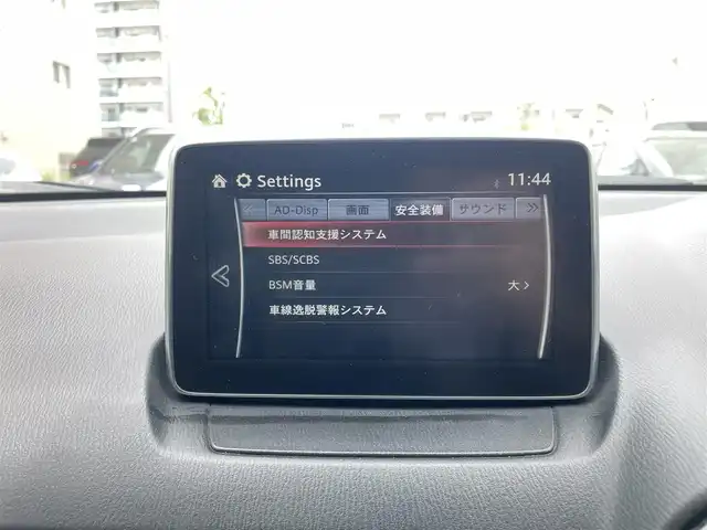 マツダ ＣＸ－３ XD ツーリング 福井県 2016(平28)年 7万km クリスタルホワイトパールマイカ ターボ/純正SDナビ/ (フルセグTV/Bluetooth/DVD/USB)/バックカメラ/ETC/ハーフレザーシート/i-ACTIVSENSE/・マツダレーダークルーズコントロール（MRCC）/・スマートブレーキサポート（SBS）/・アドバンストスマートシティブレーキサポート（アドバンストSCBS）/・レーンキープアシストシステム＆車線逸脱警報システム（LAS & LDWS）/・ブラインドスポットモニタリング（BSM）/ヘッドアップディスプレイ/横滑り防止装置/スマートキー/純正18インチアルミホイール/パドルシフト/オートライト/純正LEDヘッドライト/スペアキー1本/保証書/取扱説明書