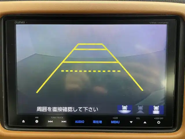 ホンダ ヴェゼル ハイブリッド Z 群馬県 2014(平26)年 10.8万km ルーセブラックM 衝突軽減　純正７インチナビ　バックカメラ　クルーズコントロール　ＬＥＤライト　ハーフレザー　シートヒーター　純正１７インチＡＷ　ステアリングリモコン　パドルシフト　スマートキー　ＥＴＣ　禁煙車