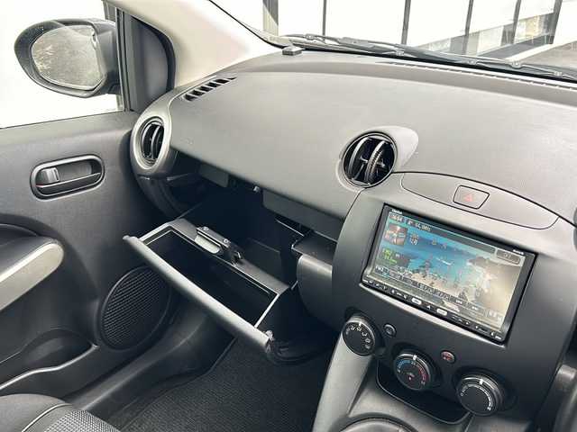マツダ デミオ SPORT 山形県 2008(平20)年 8.3万km メトロポリタングレーマイカ 純正HDDナビ/ドライビングコンフォートパッケージ/　オートライトシステム/　レインセンサーワイパー（フロント）/アドバンストキーレスエントリー/純正AW/純正フロアマット/電動格納ミラー/フォグランプ/スペアキー
