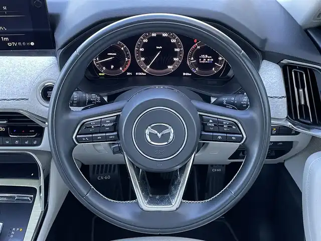 マツダ ＣＸ－６０ XD HV プレミアムモダン 道央・札幌 2022(令4)年 6.2万km プラチナクォーツメタリック ４WD/BOSEサウンドシステム/純正メーカーナビ/AM/FM/BT/フルセグ/衝突被害軽減ブレーキ/横滑り防止装置/トランクションコントロールシステム/レーダークルーズコントロール/ダウンヒルアシストコントロール/クリアランスソナー/ブラインドスポットモニター/全方位カメラ/ビルトインETC/ドライブレコーダー/アイドリングストップ/Mi-DRIVE/サンルーフ/パワーバックドア/メモリーリアゲート/前席パワーシート/D席メモリーシート/全席シートヒーター/前席エアシート/レザーシート/革巻きステアリング/ステアリングリモコン/パドルシフト/AC100V/置くだけ充電/電動パーキング/オートブレーキホールド/プッシュスタート/スマートキー/LEDヘッドライト/オートライト/フォグランプ/電動格納ミラー/ウィンカーミラー/純正フロアマット