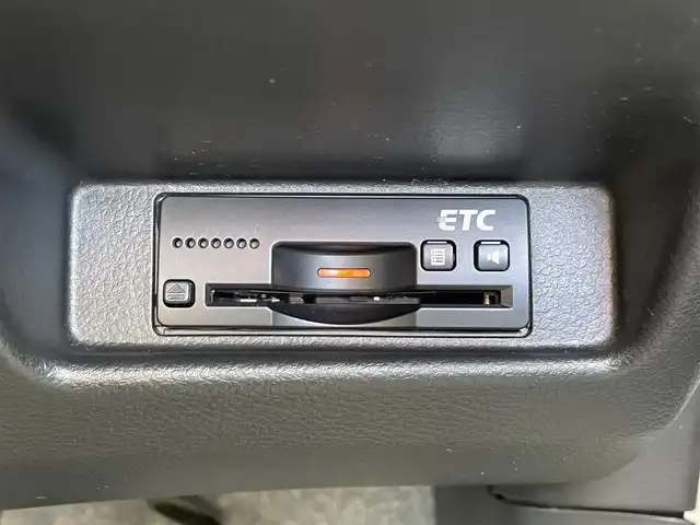 スズキ アルト ターボRS 千葉県 2015(平27)年 5.7万km パールホワイト レーダーブレーキサポート/5AGS/社外SDナビ【CN-R301Z】/・CD/DVD/MSV/Bluetooth/フルセグ/バックカメラ/スマートキー/運転席シートヒーター/パドルシフト/純正LEDヘッドライト/フォグランプ/純正15インチアルミホイール/ビルトインETC/本革巻きステアリング/ドアバイザー