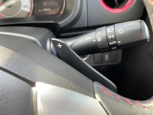 スズキ アルト ターボRS 千葉県 2015(平27)年 5.7万km パールホワイト レーダーブレーキサポート/5AGS/社外SDナビ【CN-R301Z】/・CD/DVD/MSV/Bluetooth/フルセグ/バックカメラ/スマートキー/運転席シートヒーター/パドルシフト/純正LEDヘッドライト/フォグランプ/純正15インチアルミホイール/ビルトインETC/本革巻きステアリング/ドアバイザー