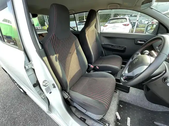 スズキ アルト ターボRS 千葉県 2015(平27)年 5.7万km パールホワイト レーダーブレーキサポート/5AGS/社外SDナビ【CN-R301Z】/・CD/DVD/MSV/Bluetooth/フルセグ/バックカメラ/スマートキー/運転席シートヒーター/パドルシフト/純正LEDヘッドライト/フォグランプ/純正15インチアルミホイール/ビルトインETC/本革巻きステアリング/ドアバイザー