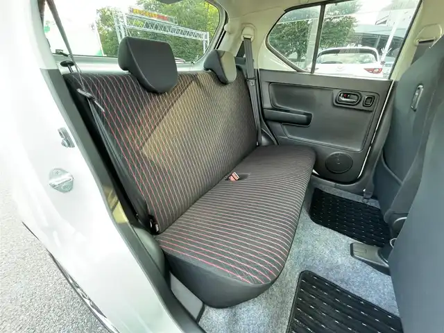 スズキ アルト ターボRS 千葉県 2015(平27)年 5.7万km パールホワイト レーダーブレーキサポート/5AGS/社外SDナビ【CN-R301Z】/・CD/DVD/MSV/Bluetooth/フルセグ/バックカメラ/スマートキー/運転席シートヒーター/パドルシフト/純正LEDヘッドライト/フォグランプ/純正15インチアルミホイール/ビルトインETC/本革巻きステアリング/ドアバイザー