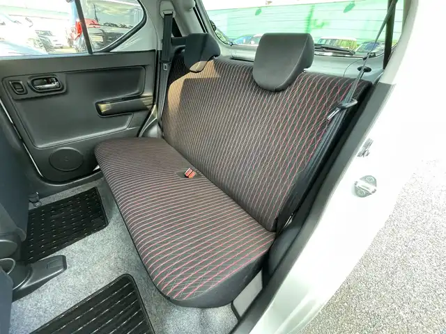 スズキ アルト ターボRS 千葉県 2015(平27)年 5.7万km パールホワイト レーダーブレーキサポート/5AGS/社外SDナビ【CN-R301Z】/・CD/DVD/MSV/Bluetooth/フルセグ/バックカメラ/スマートキー/運転席シートヒーター/パドルシフト/純正LEDヘッドライト/フォグランプ/純正15インチアルミホイール/ビルトインETC/本革巻きステアリング/ドアバイザー