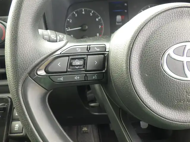 トヨタ シエンタ X 千葉県 2023(令5)年 5.5万km ホワイトパールクリスタルシャイン 185/65R15/Toyota Safety Sense/・プリクラッシュセーフティ/・レーンディパーチャーアラート/・オートハイビーム/左パワースライドドア/右イージークローザードア/社外SDナビ/【Bluetooth接続】/バックカメラ/LEDヘッドライト/ウインカーミラー/クリアランスソナー/サイド/カーテンエアバッグ/キーレス