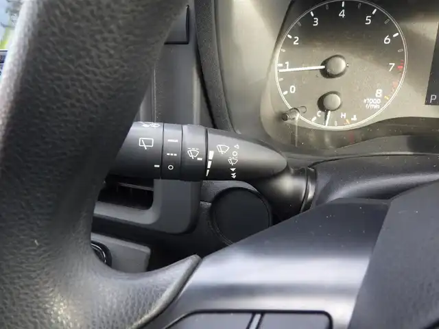 トヨタ シエンタ X 千葉県 2023(令5)年 5.5万km ホワイトパールクリスタルシャイン 185/65R15/Toyota Safety Sense/・プリクラッシュセーフティ/・レーンディパーチャーアラート/・オートハイビーム/左パワースライドドア/右イージークローザードア/社外SDナビ/【Bluetooth接続】/バックカメラ/LEDヘッドライト/ウインカーミラー/クリアランスソナー/サイド/カーテンエアバッグ/キーレス