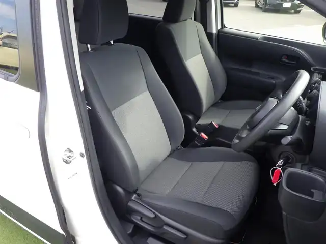 トヨタ シエンタ X 千葉県 2023(令5)年 5.5万km ホワイトパールクリスタルシャイン 185/65R15/Toyota Safety Sense/・プリクラッシュセーフティ/・レーンディパーチャーアラート/・オートハイビーム/左パワースライドドア/右イージークローザードア/社外SDナビ/【Bluetooth接続】/バックカメラ/LEDヘッドライト/ウインカーミラー/クリアランスソナー/サイド/カーテンエアバッグ/キーレス