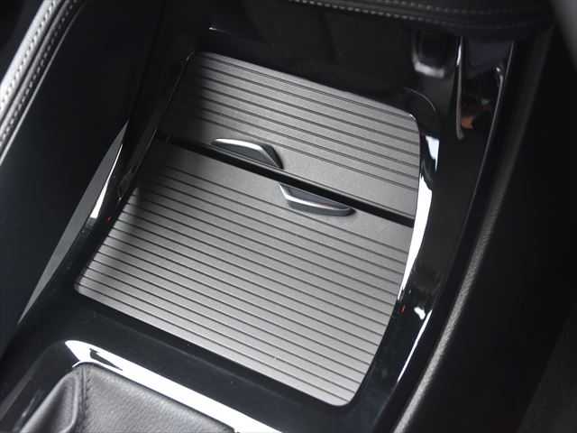 ＢＭＷ Ｘ１ xDrive 18d xライン 和歌山県 2019(平31)年 4.9万km パール ACC/HUD/ナビ/バックカメラ/BTオーディオ/ハーフレザーシート/シートヒーター/オートテールゲート/アンビエントライト/インテリジェントセーフティ/コンフォートアクセス/純正18インチAW/LEDヘッドライト/ETC/アイドリングストップ