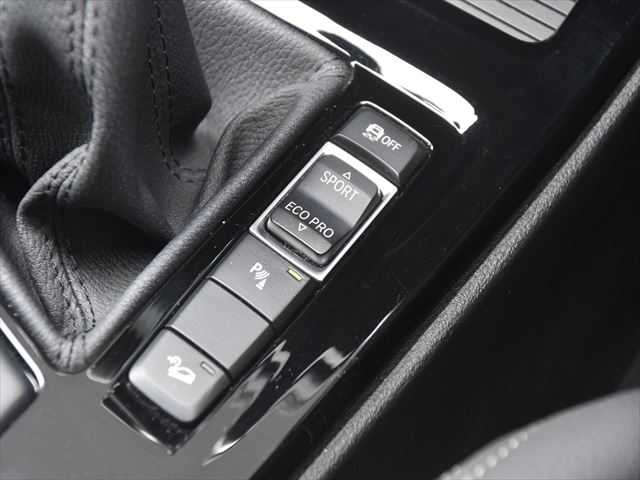 ＢＭＷ Ｘ１ xDrive 18d xライン 和歌山県 2019(平31)年 4.9万km パール ACC/HUD/ナビ/バックカメラ/BTオーディオ/ハーフレザーシート/シートヒーター/オートテールゲート/アンビエントライト/インテリジェントセーフティ/コンフォートアクセス/純正18インチAW/LEDヘッドライト/ETC/アイドリングストップ