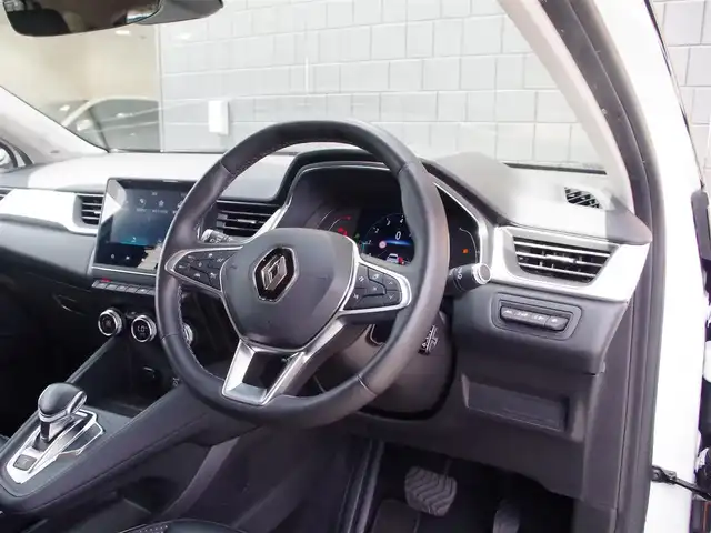 ルノー キャプチャー 埼玉県 2021(令3)年 3.8万km パール ブラックレザーシート/アダプティブクルーズコントロール/全周囲カメラ/パークセンサー/レーンキープアシスト/androidauto/Carplay/Bluetooth/ブラインドスポットモニター/シートH/ステアリングHI/ETC