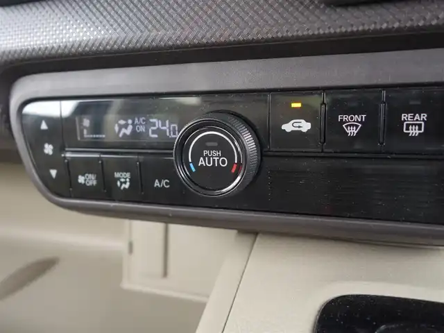 ホンダ Ｎ ＢＯＸ G 山形県 2019(令1)年 3.8万km クリスタルブラックパール ワンオーナー/純正カーオーディオ/　　【CD AUX AM/FM】/両側スライドドア/LEDヘッドライト/チップアップシート/アイドリングストップ/電動格納ウィンカーミラー/フロアマット/ドアバイザ―/スマートキー×2