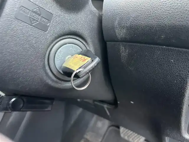 日産 ジューク 16GT FOUR 新潟県 2012(平24)年 16.6万km ラディアントレッド ４WD/ターボ/フルオートタイマー/メモリナビ/ワンセグテレビ/バックカメラ/ドアバイザー/ETC/純正ホイール夏タイヤ装着/純正フロアマット/Bluetooth/電動格納ドアミラー