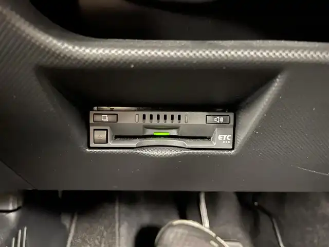 トヨタ ライズ Z 大分県 2023(令5)年 0.9万km ターコイズブルーマイカメタリック ワンオーナー/純正ディスプレイオーディオ/トヨタセーフティーセンス/スマートアシスト/コーナーセンサー/バックカメラ/オートブレーキホールド/純正アルミホイル17インチ/純正フロアマット/電動格納ミラー/LEDヘッドライト/革巻ステアリング/HDMI入力端子/USB入力端子/ビルトインETC