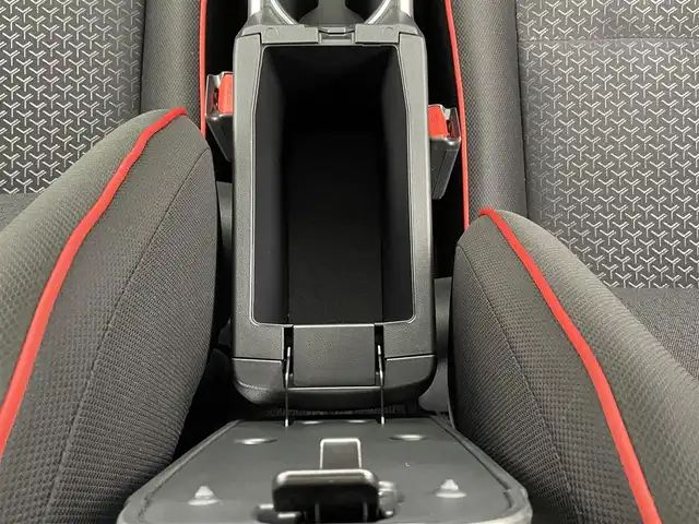 トヨタ ライズ Z 大分県 2023(令5)年 0.9万km ターコイズブルーマイカメタリック ワンオーナー/純正ディスプレイオーディオ/トヨタセーフティーセンス/スマートアシスト/コーナーセンサー/バックカメラ/オートブレーキホールド/純正アルミホイル17インチ/純正フロアマット/電動格納ミラー/LEDヘッドライト/革巻ステアリング/HDMI入力端子/USB入力端子/ビルトインETC