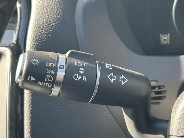 ジャガー Ｆペース ピュア 福岡県 2018(平30)年 5万km フジホワイト ＭＥＲＩＤＩＡＮ　/黒革シート/シートヒーター　/純正ナビ/フルセグTV/全方位カメラ　/Ｂｌｕｅｔｏｏｔｈ　/ＬＥＤヘッドライト/オートハイビーム/パワーバックドア　/前後ドライブレコーダー/純正１９インチアルミホイール　/ＥＴＣ