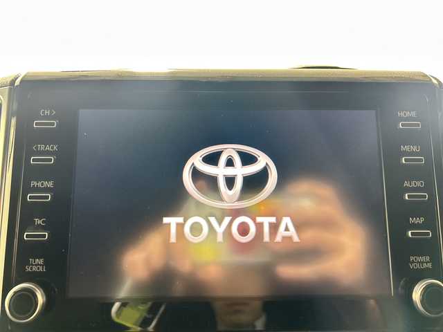 トヨタ グランエース プレミアム 佐賀県 2020(令2)年 4万km ブラック 純正8インチディスプレイオーディオ/フルセグTV/Miracast/Bluetooth/全方位カメラ/純正12．１インチフリップダウンモニター/衝突被害軽減システム/レーダークルーズコントロール/レーンアシスト/ブラインドスポットモニター/パーキングサポートブレーキ/ロードサインアシスト/後退時交差車両検知警報/先行車発進告知機能/横滑り防止装置/オートライト/オートマチックハイビーム/LEDヘッドライト/LEDフォグライト/オートワイパー/前後ドライブレコーダー/ビルトインETC/両側パワースライドドア/デジタルインナールームミラー/レーザーシート/運転席・助手席パワーシート/全席シートヒーター/ISOFIX対応/純正17インチアルミホイール/純正フロアマット/純正ドアバイザー/後席サンシェード/ステアリングスイッチ