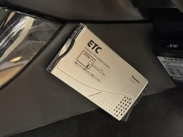 トヨタ アリスト V300 ベルテックエディション 群馬県 1998(平10)年 6.4万km シルバーM サンルーフ/クルーズコントロール/前席パワーシート/HIDヘッドライト/フォグランプ/ETC/ドライブレコーダー/純正フロアマット/純正17インチAW/純正カーオーディオ