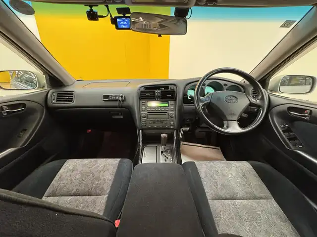 トヨタ アリスト V300 ベルテックエディション 群馬県 1998(平10)年 6.4万km シルバーM サンルーフ/クルーズコントロール/前席パワーシート/HIDヘッドライト/フォグランプ/ETC/ドライブレコーダー/純正フロアマット/純正17インチAW/純正カーオーディオ