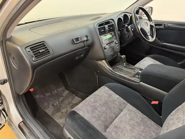 トヨタ アリスト V300 ベルテックエディション 群馬県 1998(平10)年 6.4万km シルバーM サンルーフ/クルーズコントロール/前席パワーシート/HIDヘッドライト/フォグランプ/ETC/ドライブレコーダー/純正フロアマット/純正17インチAW/純正カーオーディオ