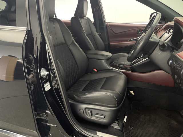 トヨタ ハリアー プレミアム 宮崎県 2017(平29)年 6.1万km ブラック ワンオーナー/後期型/Toyota Safety Sense P/〇プリクラッシュセーフティ/〇レーンディパーチャーアラート/〇オートマチックハイビーム/〇レーダークルーズコントロール/〇オートマチックハイビーム/〇クリアランスソナー/純正7インチSDナビ/ワンセグTV/CD/Bluetooth/バックカメラ/ハーフレザーシート/パワーシート/パワーバックドア/LEDヘッドライト/純正18インチAW/アイドリングストップ/ビルトインETC/純正ドライブレコーダー（DRD-H66)/カードキー/保証書/取扱説明書