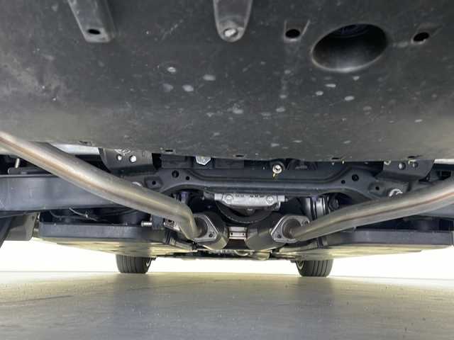 トヨタ クラウン ハイブリッド RS アドバンス 栃木県 2019(平31)年 3万km ホワイトパールクリスタルシャイン ワンオーナー/純正メーカーナビ/【AM/FM/CD/DVD/SD/USB/AUX/Miracast/BT】/フルセグTV/全方位カメラ/Toyota Safety Sense/・プリクラッシュセーフティ/・ブラインドスポットモニター/・クリアランスソナー/・リアクロストラフィックアラート/・レーントレーシングアシスト/・リヤカメラディテクション/・パーキングサポート/・ロードサインアシスト/・オートマチックハイビーム/デジタルインナーミラー/オートブレーキホールド/前席シートヒーター/ステアリングヒーター/LEDヘッドライト/LEDフォグランプ/ETC2.0/純正ドアバイザー/純正フロアマット/横滑り防止装置/社外ドライブレコーダー 前後/スペアキー×1/カードキー×1/新車時保証書/取扱説明書