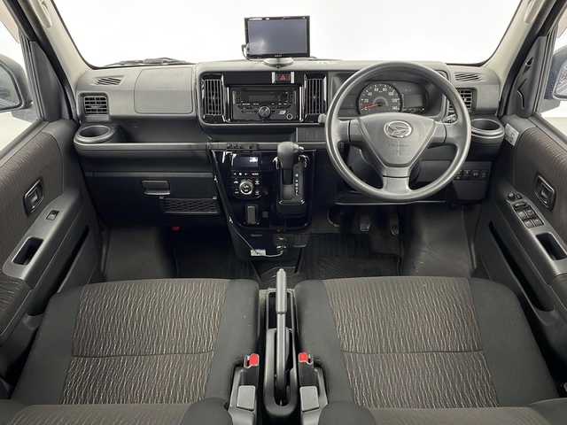 ダイハツ アトレー ワゴン カスタム ターボ RS SAⅢ 新潟県 2020(令2)年 4.9万km ブラックマイカメタリック スマートアシスト３/・衝突警報機能/・衝突回避支援ブレーキ機能/・車線逸脱警報機能/・誤発進抑制機能/・先行車発進お知らせ機能/・オートハイビーム/LEDヘッドライト/オートライト/ポータブルナビ/社外CDオーディオ/リモコンキー/４WDターボ/ドアバイザー/純正フロアマット/社外ホイールスタッドレスタイヤ装着/純正ホイール車載