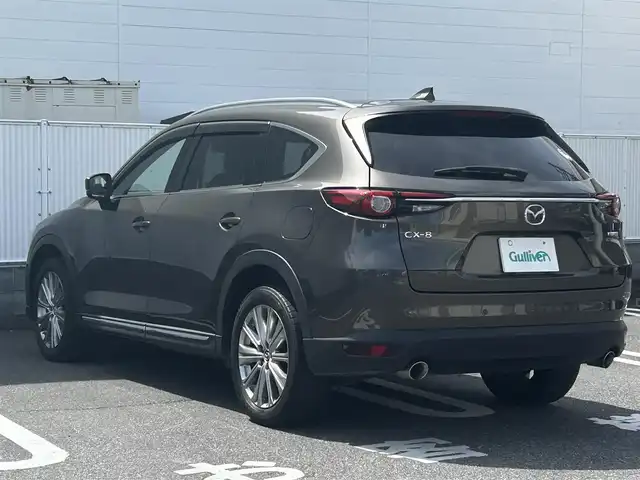 マツダ ＣＸ－８ XD エクスクルーシブモード 群馬県 2022(令4)年 4万km チタニウムフラッシュマイカ サンルーフ/純正SDナビ（AM・FM/BT/フルセグTV）/全方位モニター/バックカメラ/BOSEプレミアムサウンド/ドライブレコーダー付ルームミラー/電子パーキングブレーキ/追従クルーズコントロール/アイドリングストップ/車線逸脱防止機能/ステアリングスイッチ/ステアリングヒーター/レザーシート/パワーシート（D/N・セカンドシート）/シートヒーター（D/N・セカンドシート）/エアーシート（D/N・セカンドシート）/純正フロアマット/電格ミラー/オートライト/LEDヘッドライト/オートワイパー/コーナーセンサー/プッシュスタート/スマートキー/取扱説明書/保証書