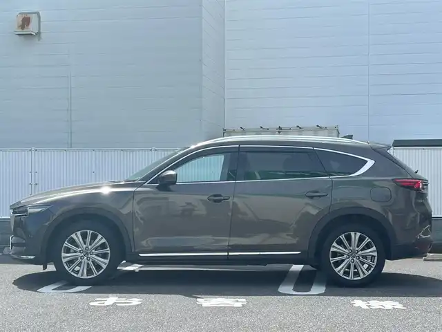 マツダ ＣＸ－８ XD エクスクルーシブモード 群馬県 2022(令4)年 4万km チタニウムフラッシュマイカ サンルーフ/純正SDナビ（AM・FM/BT/フルセグTV）/全方位モニター/バックカメラ/BOSEプレミアムサウンド/ドライブレコーダー付ルームミラー/電子パーキングブレーキ/追従クルーズコントロール/アイドリングストップ/車線逸脱防止機能/ステアリングスイッチ/ステアリングヒーター/レザーシート/パワーシート（D/N・セカンドシート）/シートヒーター（D/N・セカンドシート）/エアーシート（D/N・セカンドシート）/純正フロアマット/電格ミラー/オートライト/LEDヘッドライト/オートワイパー/コーナーセンサー/プッシュスタート/スマートキー/取扱説明書/保証書