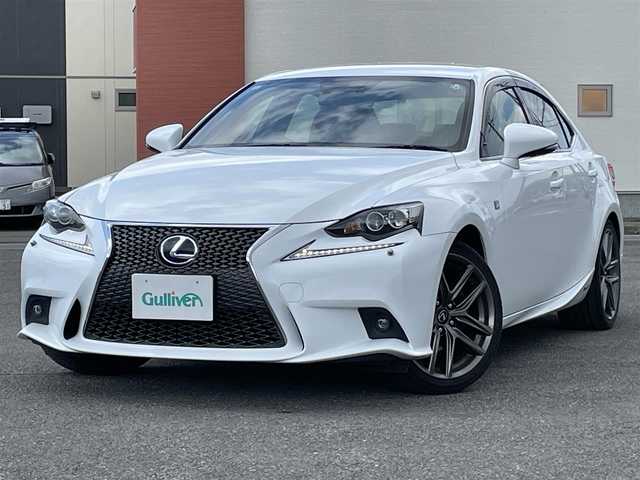 レクサス ＩＳ 300h Fスポーツ 宮城県 2013(平25)年 17.4万km ホワイトノーヴァガラスフレーク 寒冷地仕様/純正メーカーナビ/CD/DVD/BT/フルセグ/横滑り防止装置/クルーズコントロール/バックカメラ/ビルトインETC/EVMODE/SNOWMODE/DRIVEMODE切替/ワイパーデアイサー/前席パワーシート/前席シートヒーター/ハーフレザーシート/革巻きステアリング/ステアリングリモコン/パドルシフト/自動防眩ミラー/MTモード付AT/プッシュスタート/スマートキー/カードキー/LEDヘッドライト/オートライト/フォグランプ/電動格納ミラー/ヒーテッドドアミラー/ウィンカーミラー/フロアマット/ドアバイザー