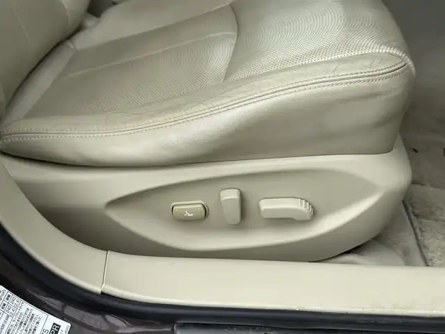 日産 スカイライン ハイブリッド 350GT FOUR TypeSP 道南・函館 2014(平26)年 8.8万km ブラックパール ・純正ＨＤＤナビ（ＣＤ、ＤＶＤ，ＴＶ）/・フルセグＴＶ/・全方位カメラ/・衝突軽減ブレーキ/・クルーズコントロール/・前後コーナーセンサー/・前席パワーシート/・前席シートヒーター/・純正エンジンスターター/・スペアキー/・プッシュスタート/・冬タイヤ積込（純正ＡＷ）/・純正フロアマット