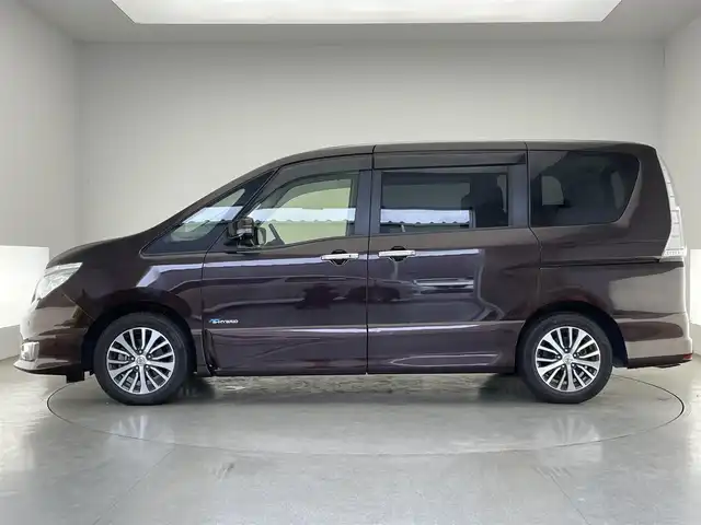 日産 セレナ HWS S HV Vセレ +Sefty Aセーフ 愛知県 2015(平27)年 5.3万km インペリアルアンバーP 純正８型ナビ　フルセグＴＶ　ＤＶＤ　全方位カメラ　ＥＴＣ　クルコン　エマージェンシーブレーキ　衝突軽減装置　車線逸脱　コーナーセンサー　ＬＥＤオートライト　フォグランプ　両側パワースライドドア　禁煙車