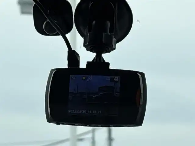 ダイハツ タント X SA 徳島県 2014(平26)年 7万km ブライトシルバーメタリック 社外ナビ　SL1118NVW/プッシュスタート/ワンセグTV/片側パワースライドドア/ドライブレコーダー前のみ/ベンチシート/純正フロアマット/純正アルミキャップ/オートライト/横滑り防止装置/衝突軽減システム