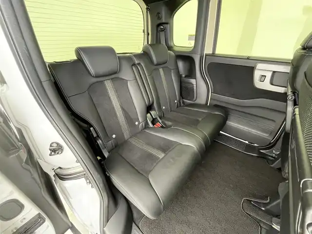 ホンダ Ｎ ＢＯＸ カスタム L ターボ 群馬県 2023(令5)年 1.6万km プラチナホワイトパール 純正９インチナビ　バックカメラ　両側パワースライドドア　レーダークルーズコントロール　ＬＥＤライト　シートヒーター　ハーフレザーシート　純正１５インチＡＷ　ステアリングリモコン　プッシュスタート