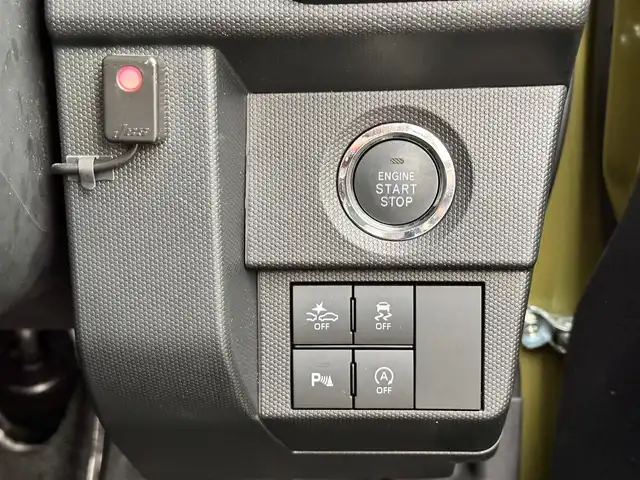 ダイハツ タフト G ターボ 宮城県 2023(令5)年 1.1万km フォレストカーキメタリック 9インチスマホ連携ディスプレイオーディオ/・地デジTV/・AppleCarPlay/AndroidAuto/・HDMIソケット/パノラマモニター/＝＝＝/スカイフィールトップ/ルーフレール/スマートアシスト/・衝突警報機能/・衝突回避支援ブレーキ/・ブレーキ制御機能付誤発進抑制機能/・車線逸脱抑制制御機能/・車線逸脱警報機能/・路側逸脱警報機能/・先行車発進お知らせ機能/・アダプティブドライビングビーム/・全車速追従機能付アダプティブクルーズコントロール/・ふらつき警報/・標識認識機能/・レーンキープコントロール/・コーナーセンサー/ビルトインETC/ドライブレコーダー/シートヒーター/シートカバー/革巻きステアリング/ステアリングスイッチ/電動パーキングブレーキ/ブレーキホールド/LEDヘッドランプ/フォグランプ/オートライト/スマートキー＆プッシュスタート/電動格納ミラー/純正15インチAW/純正フロアマット/W/サイド/カーテンエアバッグ