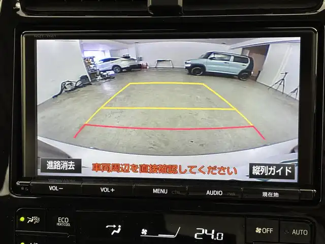 トヨタ プリウス Sセーフティプラス ツートーン 福岡県 2018(平30)年 2.8万km ベージュⅡ 純正９型ナビ（フルセグＴＶ）　/バックカメラ　/レーダークルーズコントロール　/コーナーセンサー　/衝突軽減ブレーキ　/レーンキープ　/アクセル踏み間違い防止　/アドバンストパーク　/前方ドラレコ　/純正１７インチＡＷ