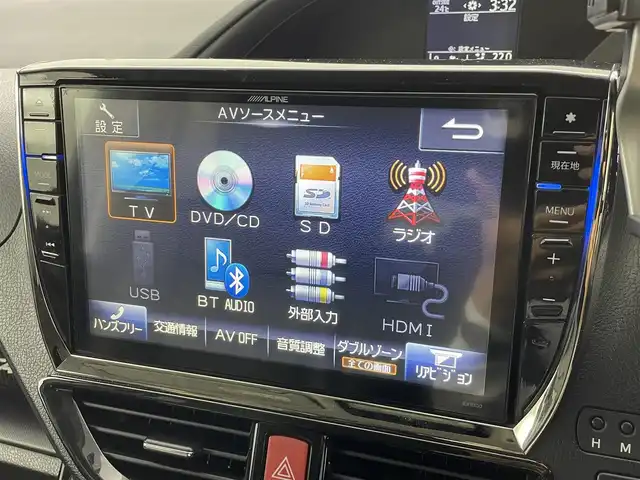 トヨタ ヴォクシー ZS 埼玉県 2014(平26)年 7.7万km ブラック モデリスタエアロ　ＡＬＰＡＩＮＥ１０型ナビ　ＡＬＰＩＮＥ１１．４型後席モニター　両側電動スライドドア　バックカメラ　ＡＲＫＬＩＮＥ１８インチホイール　ＥＴＣ　ドラレコ　ＭＴモード付　車載冷温庫