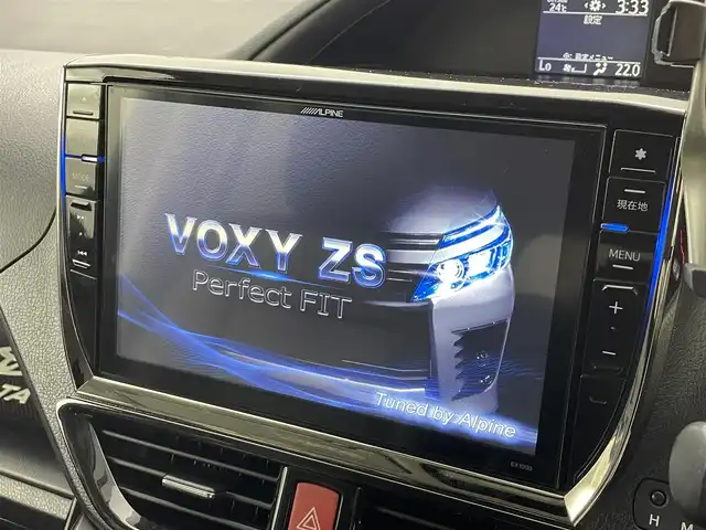 トヨタ ヴォクシー ZS 埼玉県 2014(平26)年 7.7万km ブラック モデリスタエアロ　ＡＬＰＡＩＮＥ１０型ナビ　ＡＬＰＩＮＥ１１．４型後席モニター　両側電動スライドドア　バックカメラ　ＡＲＫＬＩＮＥ１８インチホイール　ＥＴＣ　ドラレコ　ＭＴモード付　車載冷温庫