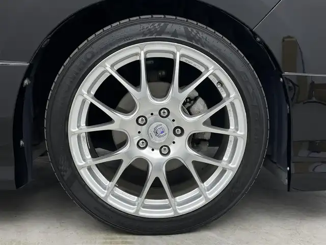 トヨタ ヴォクシー ZS 埼玉県 2014(平26)年 7.7万km ブラック モデリスタエアロ　ＡＬＰＡＩＮＥ１０型ナビ　ＡＬＰＩＮＥ１１．４型後席モニター　両側電動スライドドア　バックカメラ　ＡＲＫＬＩＮＥ１８インチホイール　ＥＴＣ　ドラレコ　ＭＴモード付　車載冷温庫
