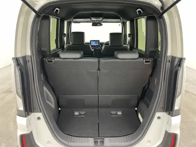 ホンダ Ｎ ＢＯＸ カスタム ターボ 岡山県 2023(令5)年 2.2万km プラチナホワイトパール 純正８インチディスプレイオーディオ　(VX-240ZFE)/【BT/Carplay/AndroidAuto】/両側電動スライドドア　/ビルトインＥＴＣ　/シートヒーター　前席　/ＬＥＤヘッドライト　/バックカメラ　/クルーズコントロール　/コーナーセンサー　前後　/オートハイビーム　/ホンダセンシング/アイドリングストップ/純正アルミ/踏み間違い防止/禁煙車/オートブレーキホールド