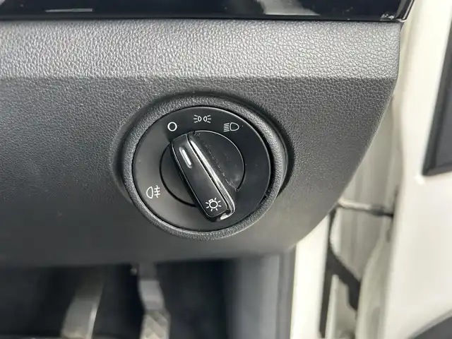 フォルクスワーゲン アップ！ ムーブアップ！ 東京都 2014(平26)年 7.3万km キャンディホワイト 社外ナビ（AVIC-MD33）/純正オーディオ/ETC/盗難防止装置/取扱説明書/スペアキー1本