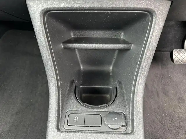 フォルクスワーゲン アップ！ ムーブアップ！ 東京都 2014(平26)年 7.3万km キャンディホワイト 社外ナビ（AVIC-MD33）/純正オーディオ/ETC/盗難防止装置/取扱説明書/スペアキー1本