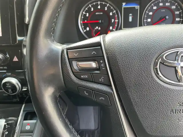 トヨタ ヴェルファイア Z Gエディション 滋賀県 2021(令3)年 3.8万km ホワイトパールクリスタルシャイン 純正9インチメモリナビ/【Bluetooth/DVD/フルセグ】/追従クルーズコントロール/バックカメラ/両側パワースライドドア/オートライト/オートマチックハイビーム/シートヒーター/合皮シート/レーンキープアシスト/パワーバックドア/ハンドルヒーター/LEDヘッドライト/ビルトインETC2.0/前後ドライブレコーダー/純正18アルミ