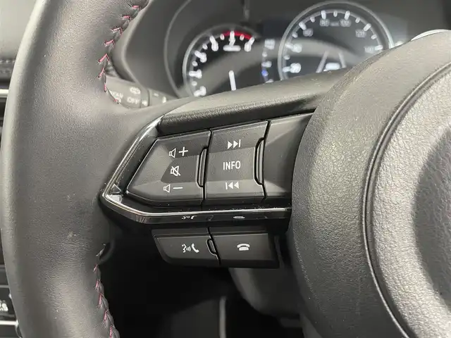 マツダ ＣＸ－５ 20S ブラックセレクション 大分県 2025(令7)年 2.3万km ジェットブラックマイカ ワンオーナー/純正ナビ（Bluetooth/フルセグ/carplay/android auto）/アラウンドビューモニター/BOSEサウンド/衝突被害軽減システム/スマートシティブレーキサポート/ブラインドスポットモニター/オートマチックハイビーム/レーンキープアシスト/レーダークルーズコントロール/前後コーナーセンサー/ハーフレザーシート/D席パワーシート/前席シートヒーター/電動リアゲート/LEDオートライト/パドルシフト/ステアリングヒーター/ETC/MTモード付AT/オートブレーキホールド/純正フロアマット/純正１９インチアルミホイール/スマートキー/スペアキー/保証書/取扱説明書