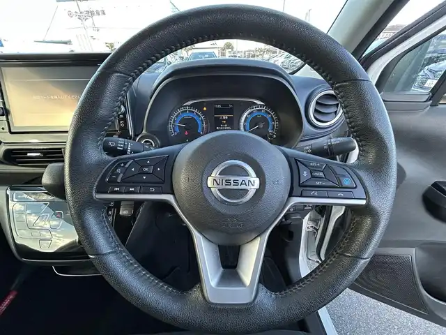 日産 デイズ HWS X プロパイロットED 岡山県 2020(令2)年 3.9万km ホワイトパール 登録時走行距離15728km/純正9インチナビ/フルセグTV(AM/FM/CD/DVD/Bluetooth)/アラウンドビューモニター/ETC/ドライブレコーダー/プロパイロット/・インテリジェントクルーズコントロール/・車線逸脱防止システム/衝突被害軽減ブレーキ/横滑り防止装置/アイドリングストップ/電子パーキング/オートブレーキホールド/オートライト/１４インチ純正AW/純正フロアマット/プッシュスタート/スマートキー