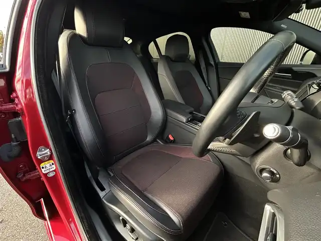 ジャガー ＸＥ XE R－スポーツ 長野県 2017(平29)年 5.8万km 赤 パノラマサンルーフ/ ハーフレザーシート/ 純正ナビTV/ バックカメラ/ MERIDIANサウンド/ ACC/ 衝突軽減B/ レーンディパチャーワーニング/ パワーシート/ヒーター/ スマートキー/ 純正19AW/ 前後パークディスタンスC