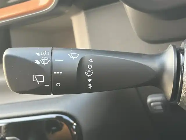 トヨタ パッソ モーダ　チャーム 兵庫県 2020(令2)年 2.8万km ピンクⅡ 純正SDナビ/フルセグ/Bluetooth/アラウンドビューモニター/シートヒーター/ビルトインETC/スマートアシスト/衝突軽減ブレーキ/純正AW/純正フロアマット/オートマチックハイビーム/革巻きステアリング/LEDヘッドライト/スイッチスタート/スマートキー